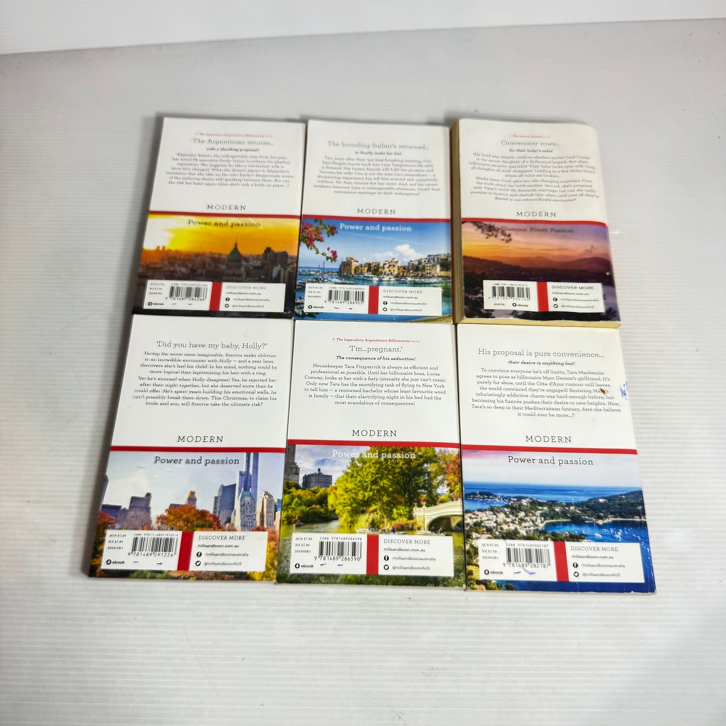 Mills & Boon Modern Book Bundle x 6 Books(3011)