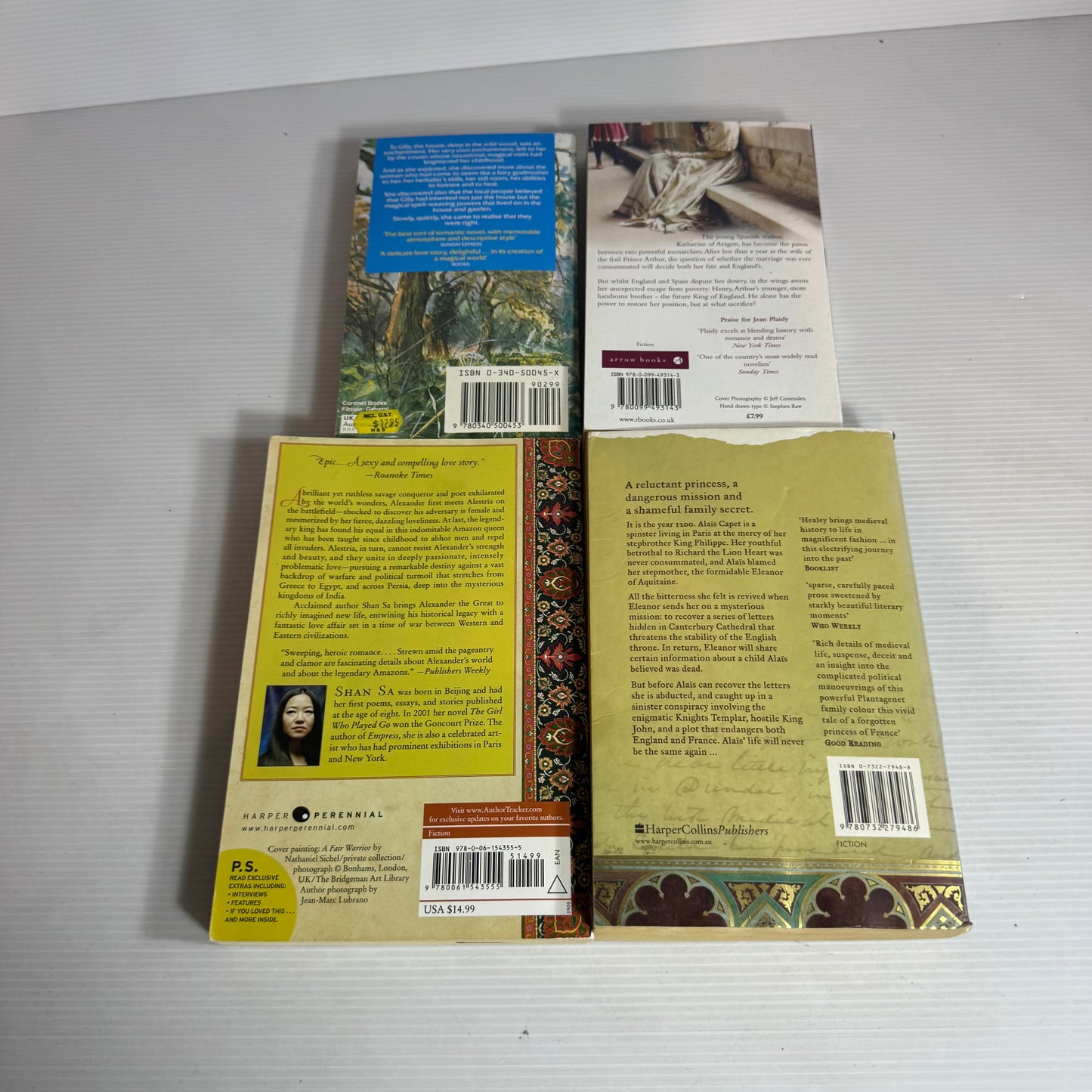 Historic Book Bundle x 4 Books (2561)