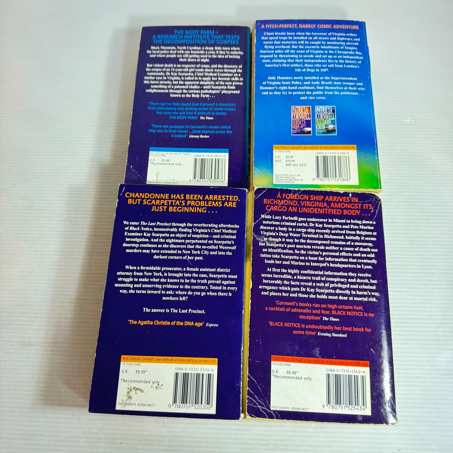 Patricia Cornwell Small Book Bundle x 4 Books : The Body Farm, The Last Precinct, Isle of Dogs, Black Notice(2883)