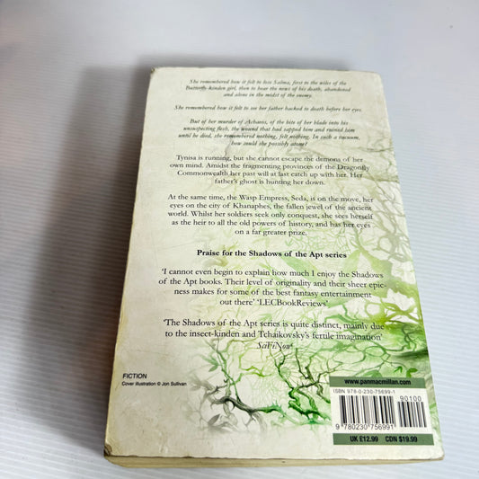 Heirs of the Blade : Shadows of the Apt Book 7 - Adrian Tchiakovsky