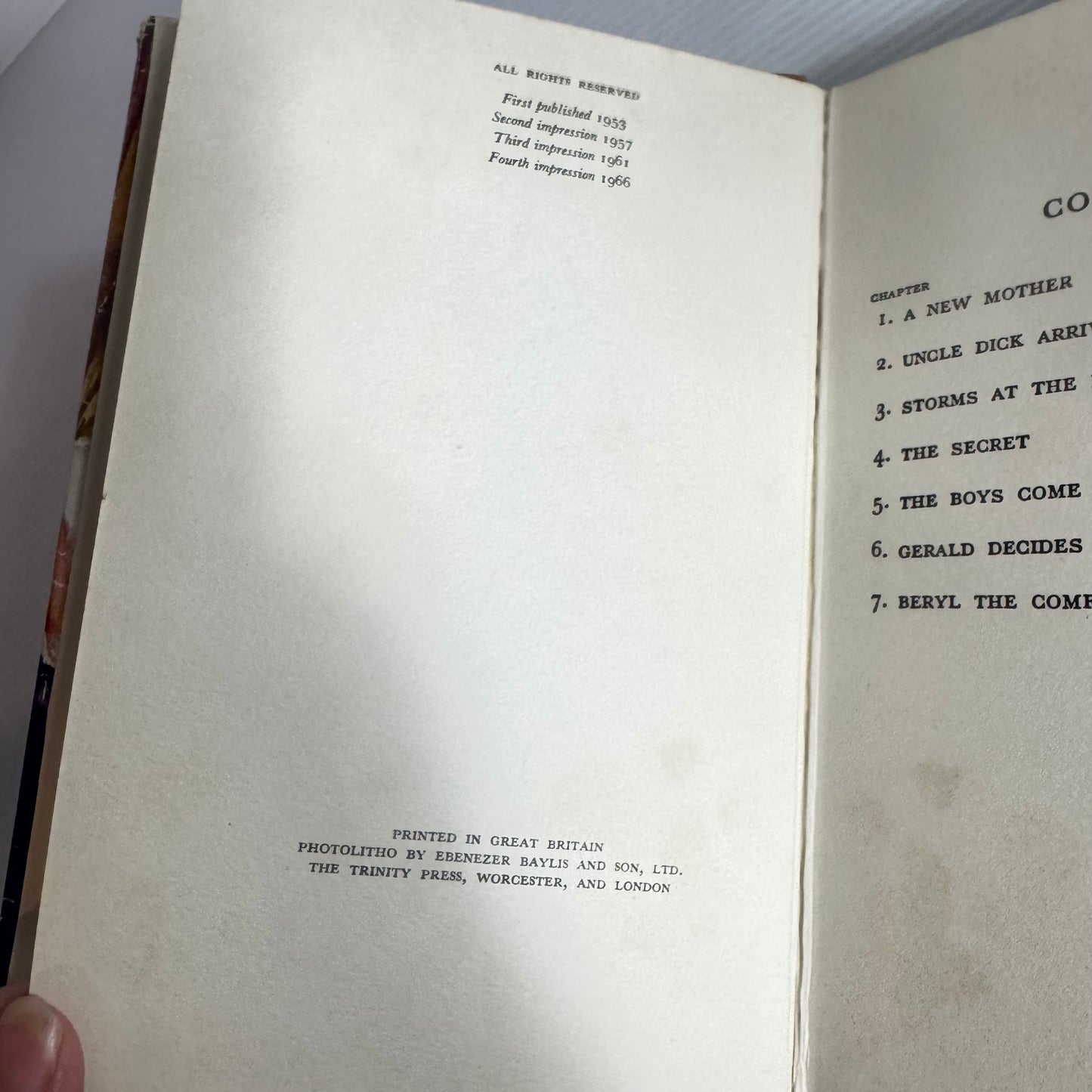 The Secret Of Woodside Cottage - L. V. Davidson (Vintage 1966)