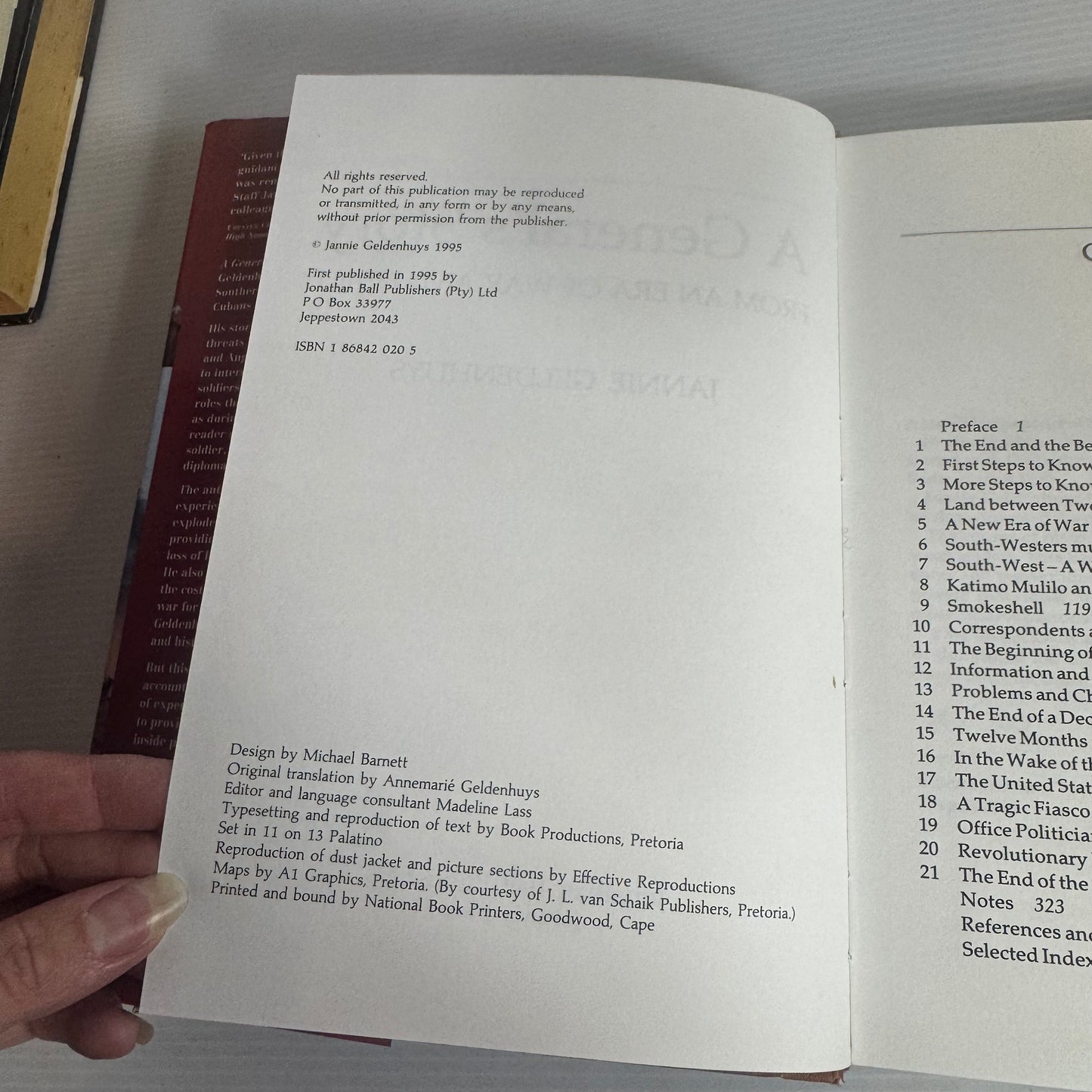 A General's Story : From An Era of War and Peace - Jannie Geldenhuys (Vintage 1995 First Edition))