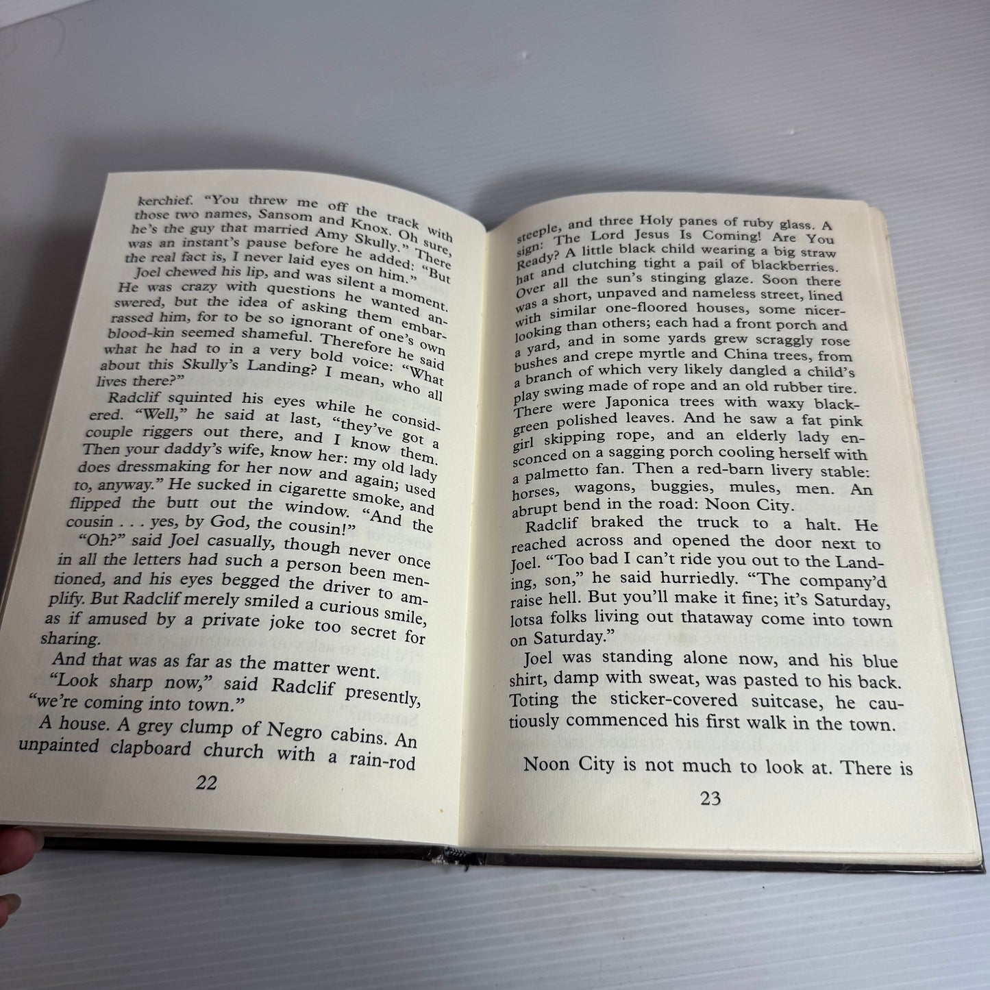 Other Voices, Other Rooms - Truman Capote (LARGE PRINT)