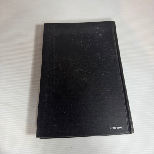 Ecology of Inland Waters and Estuaries - Van Nostrand Reinhold Books in the Biological Sciences (Vintage 1961)