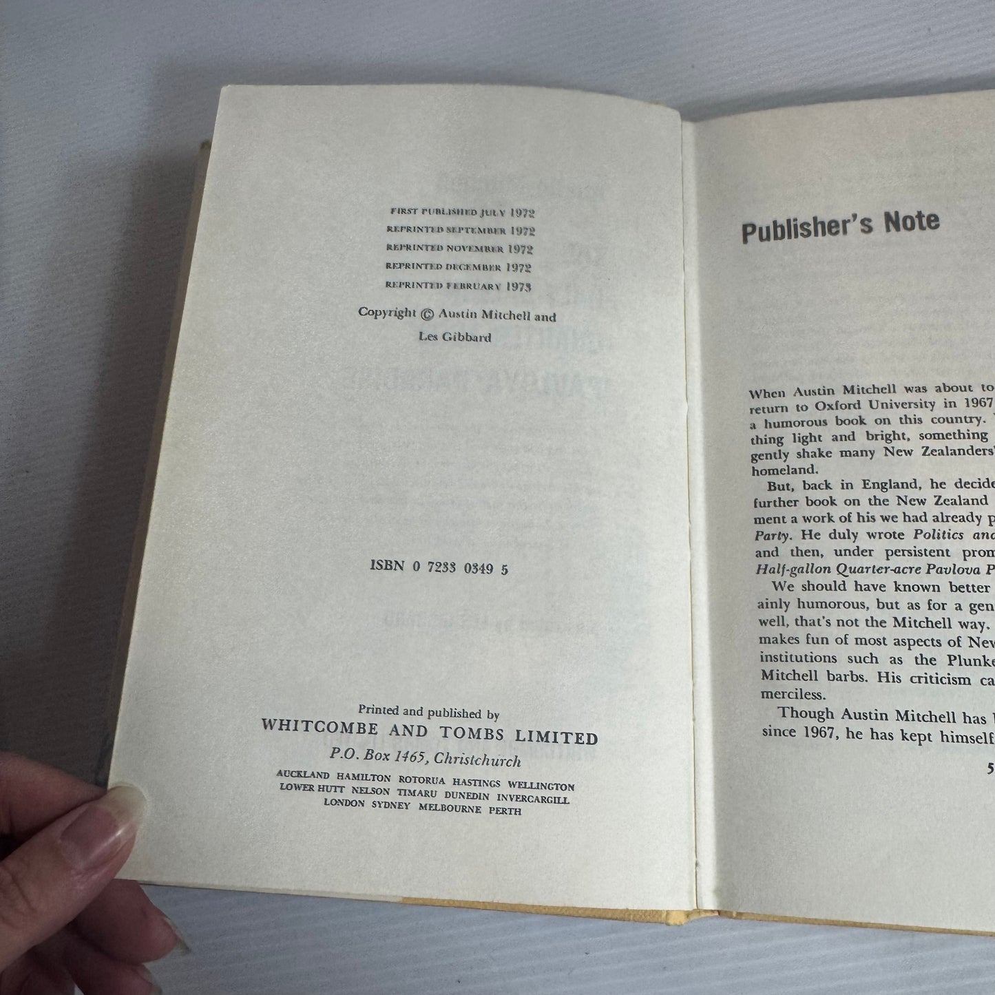 The Half-Gallon Quarter-Arce Pavlova Paradise - Austin Mitchell (Vintage 1973)
