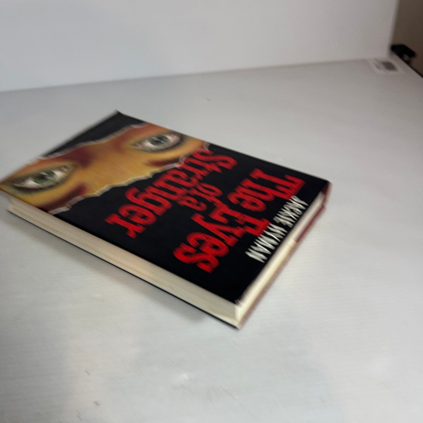 The Eyes of a Stranger - Jackie Hyman (Vintage 1988)