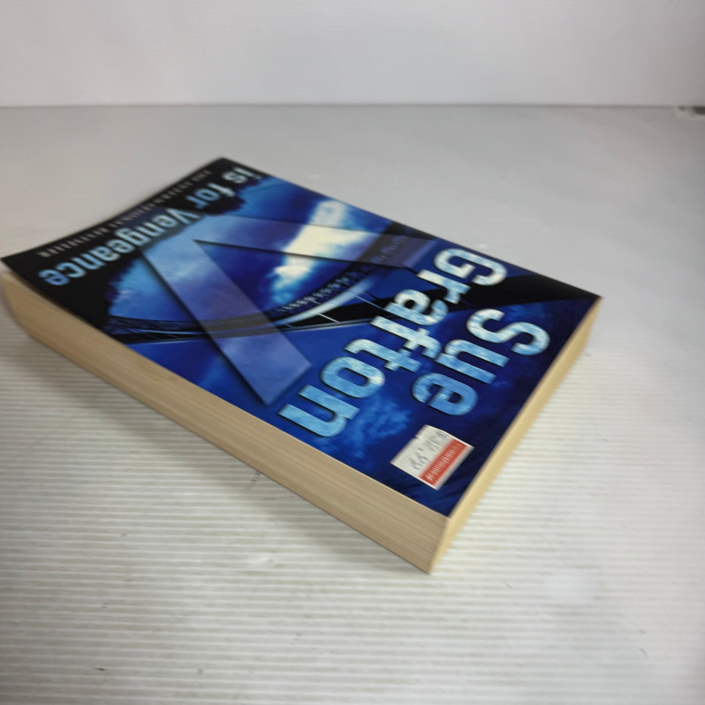 V is for Vengeance - Sue Grafton