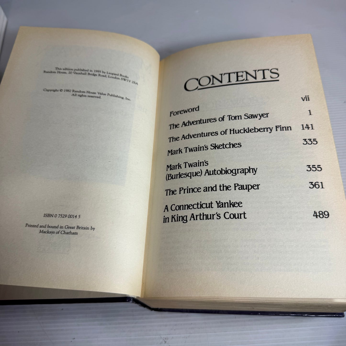 Mark Twain : Four Complete Novels
