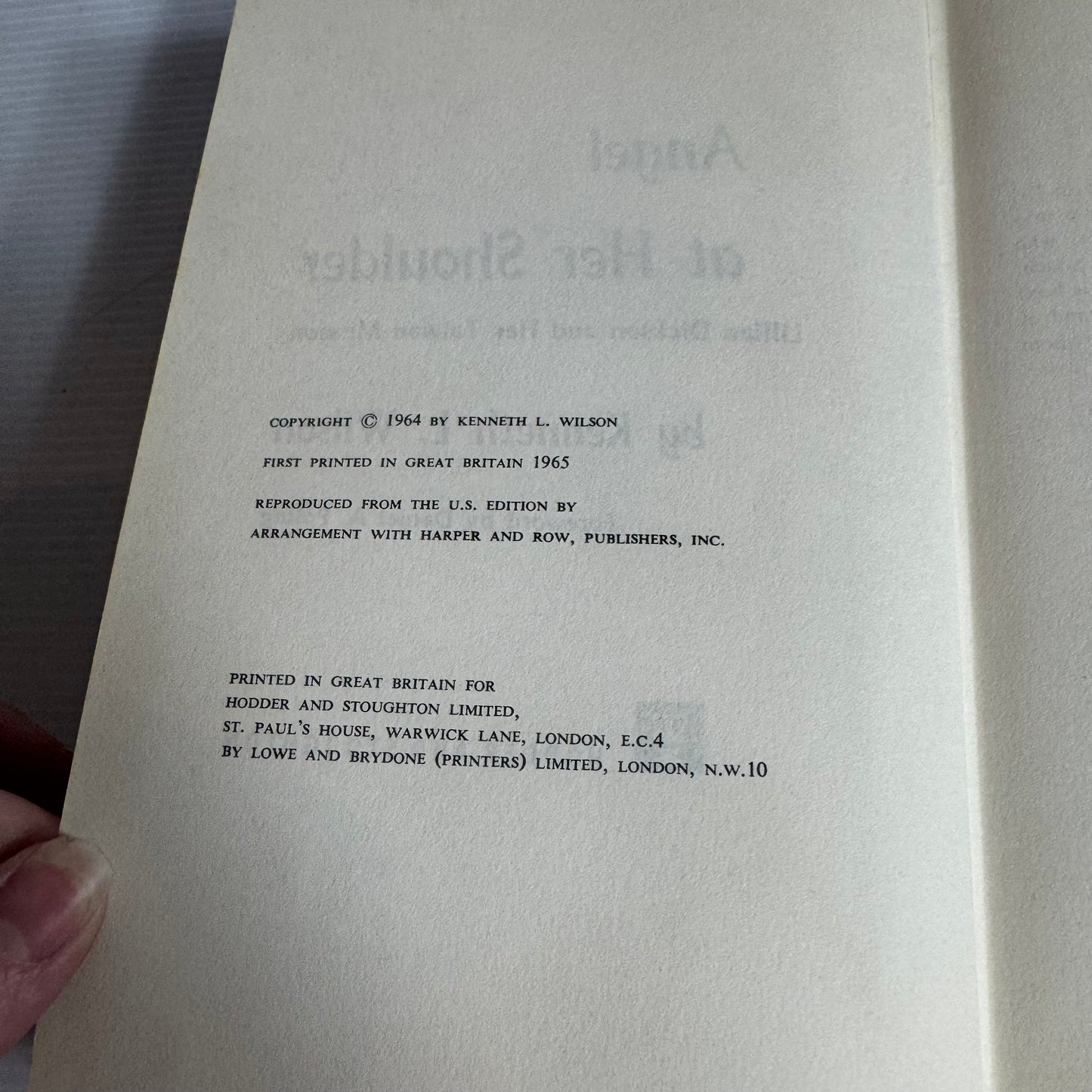 Angel At Her Shoulder - Kenneth L. Wilson (Vintage 1965)