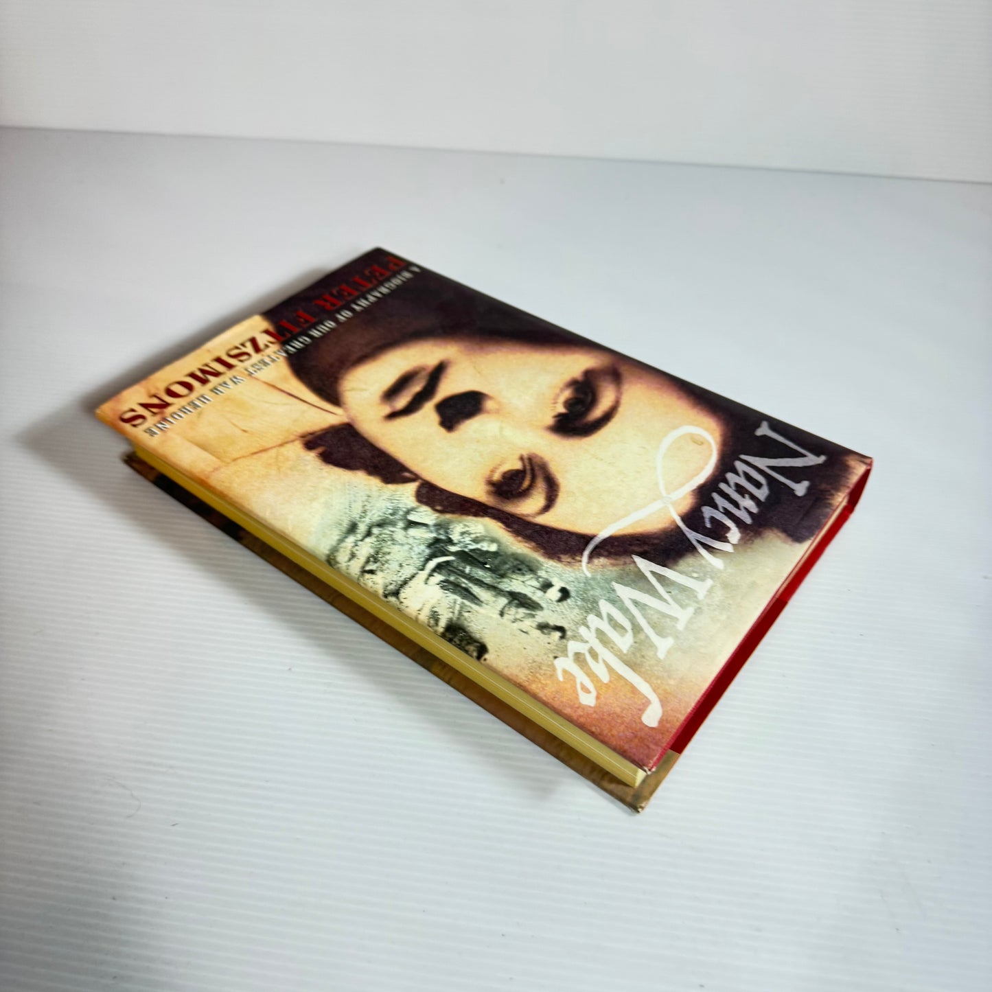 Nancy Wake - Peter Fitzsimons