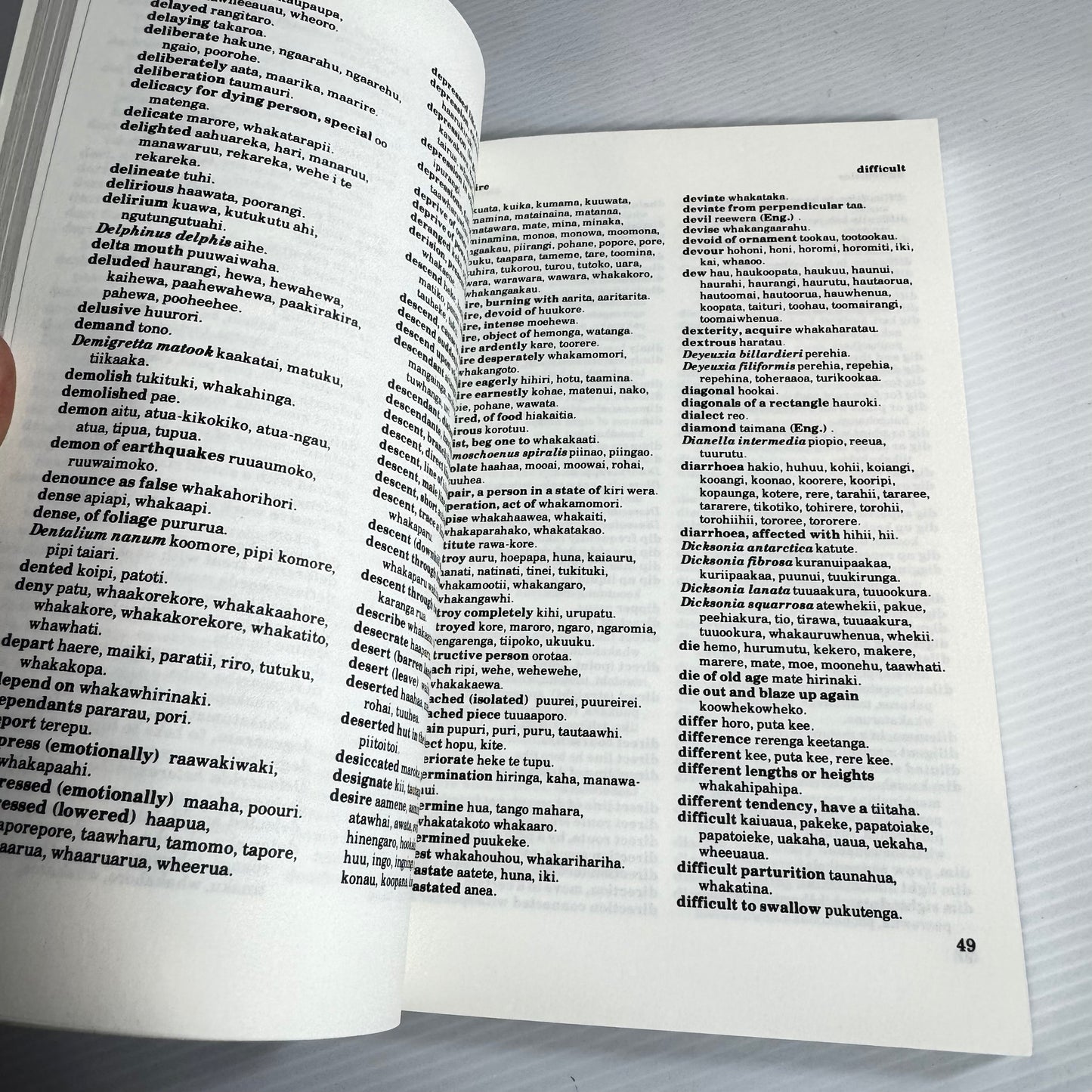 The Complete English-Māori Dictionary - Bruce Biggs