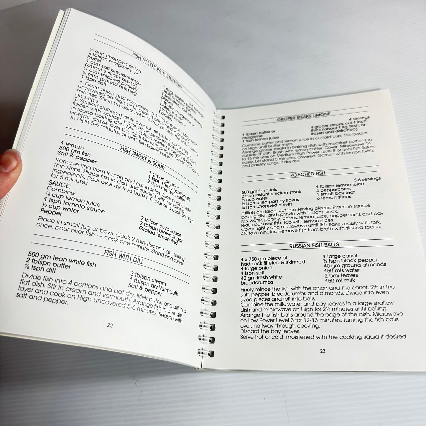 The New Zealand Microwave Cookbook - Trish Rountree