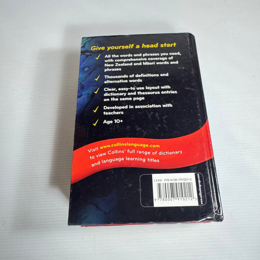 Collins New Zealand School Dictionary & Thesaurus
