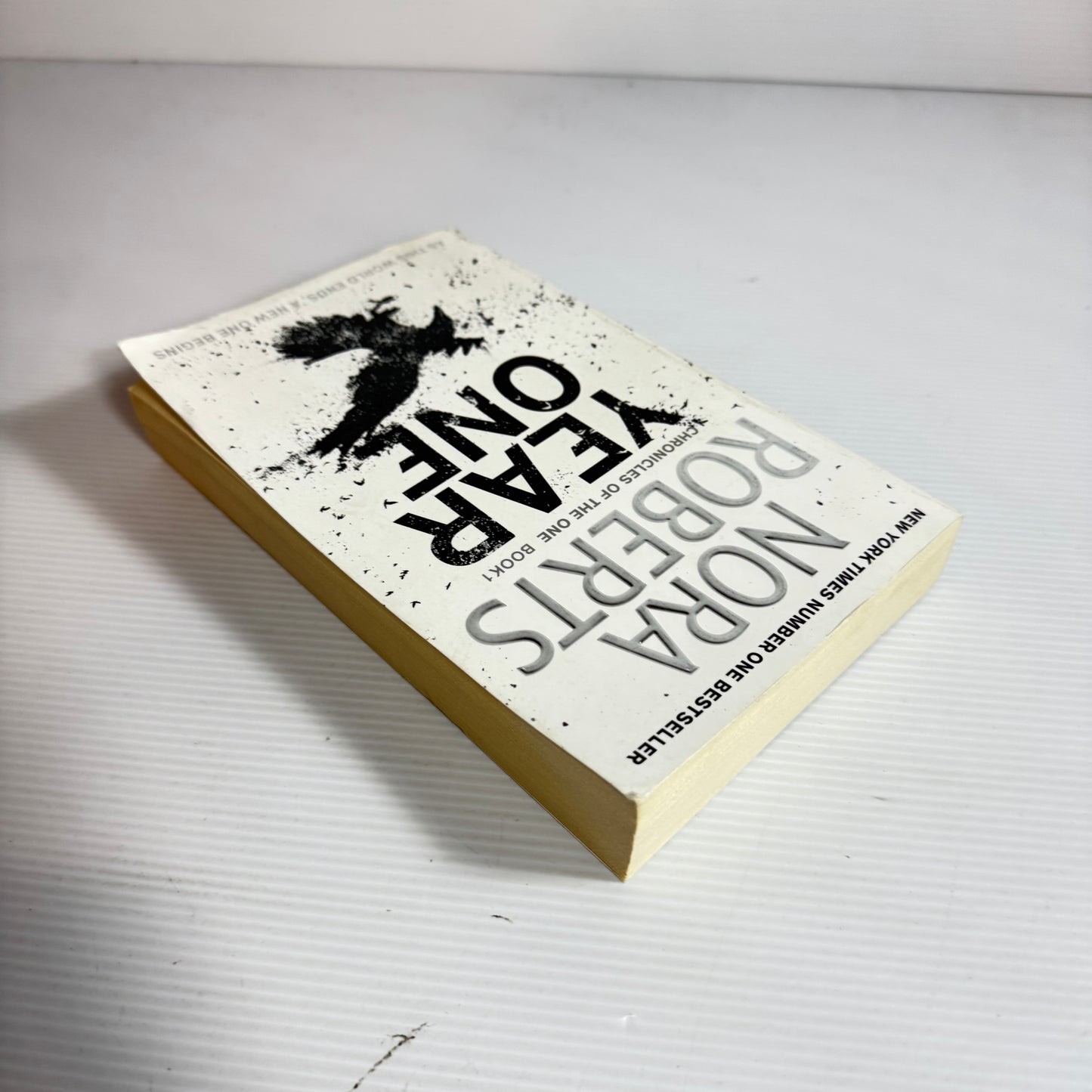 Year One : Chronicles Of The One Book 1 - Nora Roberts