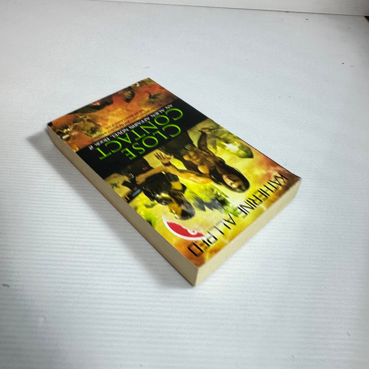 Close Contact : An Alien Affairs Novel Book 2 - Katherine Allred
