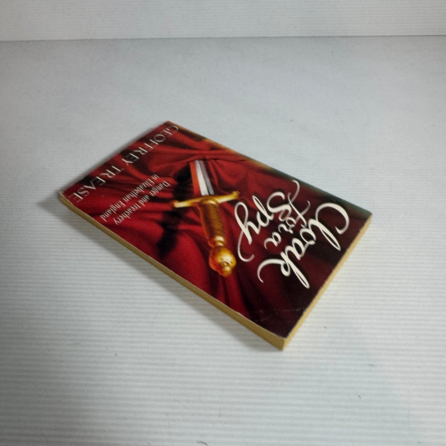 Cloak For A Spy - Geoffrey Trease (Vintage 1998)
