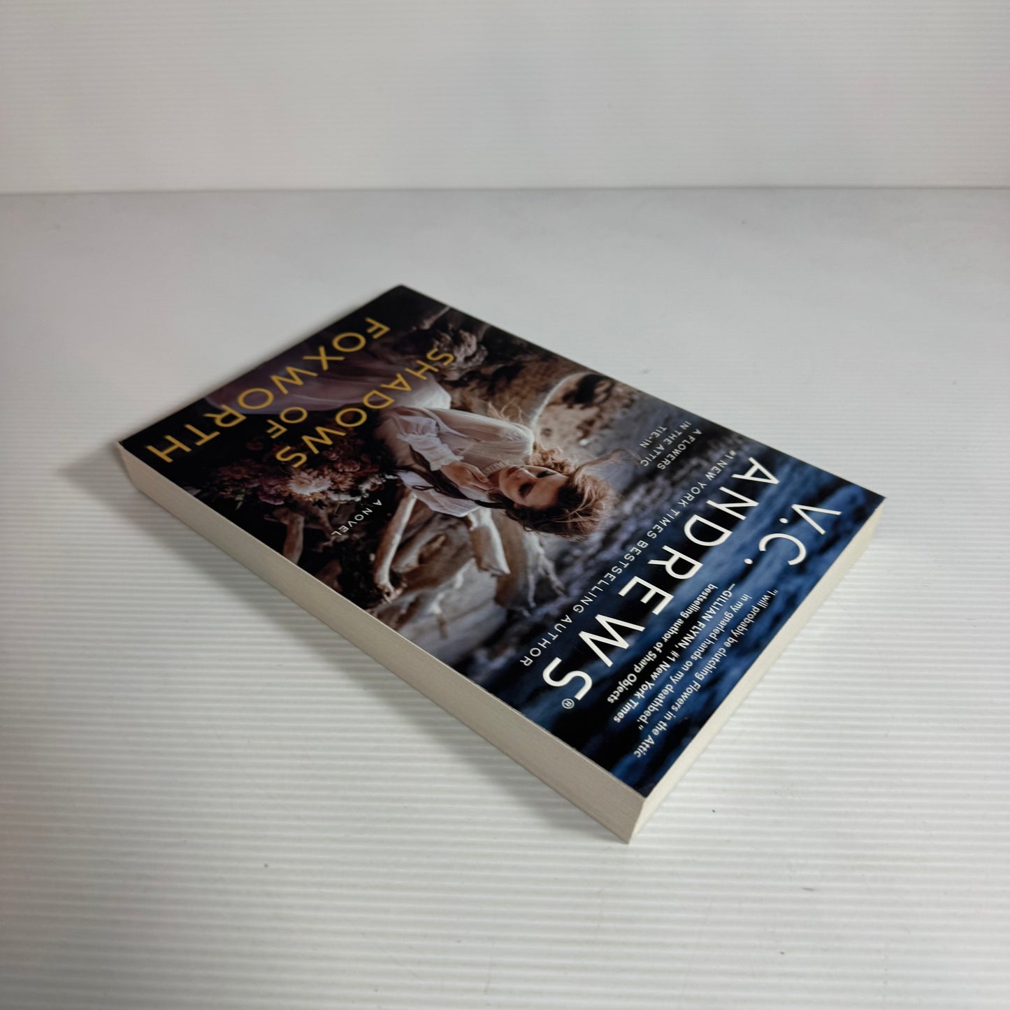 Shadows of Foxworth - V.C. Andrews (New)