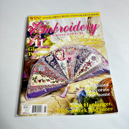 Embroidery & Cross Stitch Magazine Bundle x 9 Magazines (3238)