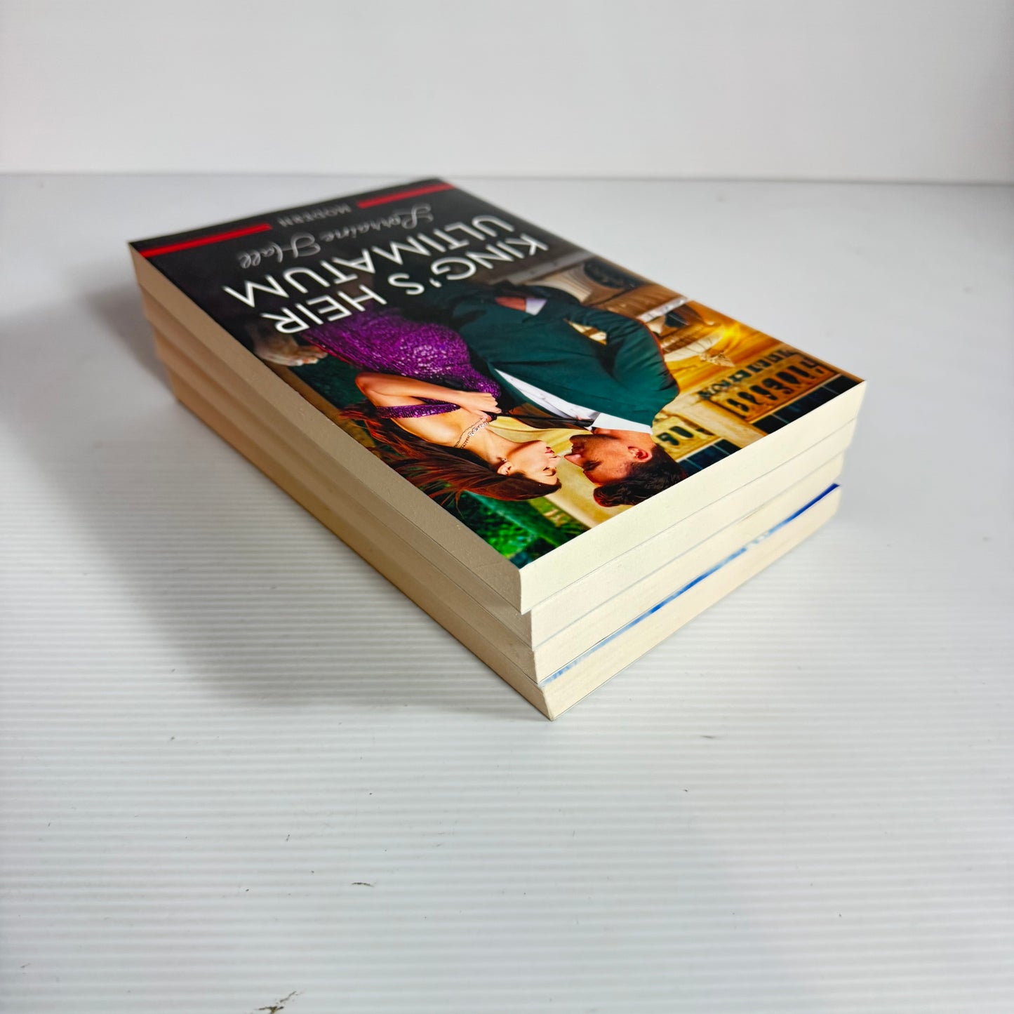 Mills & Boon Modern Large Book Bundle x 4 Books (3137)