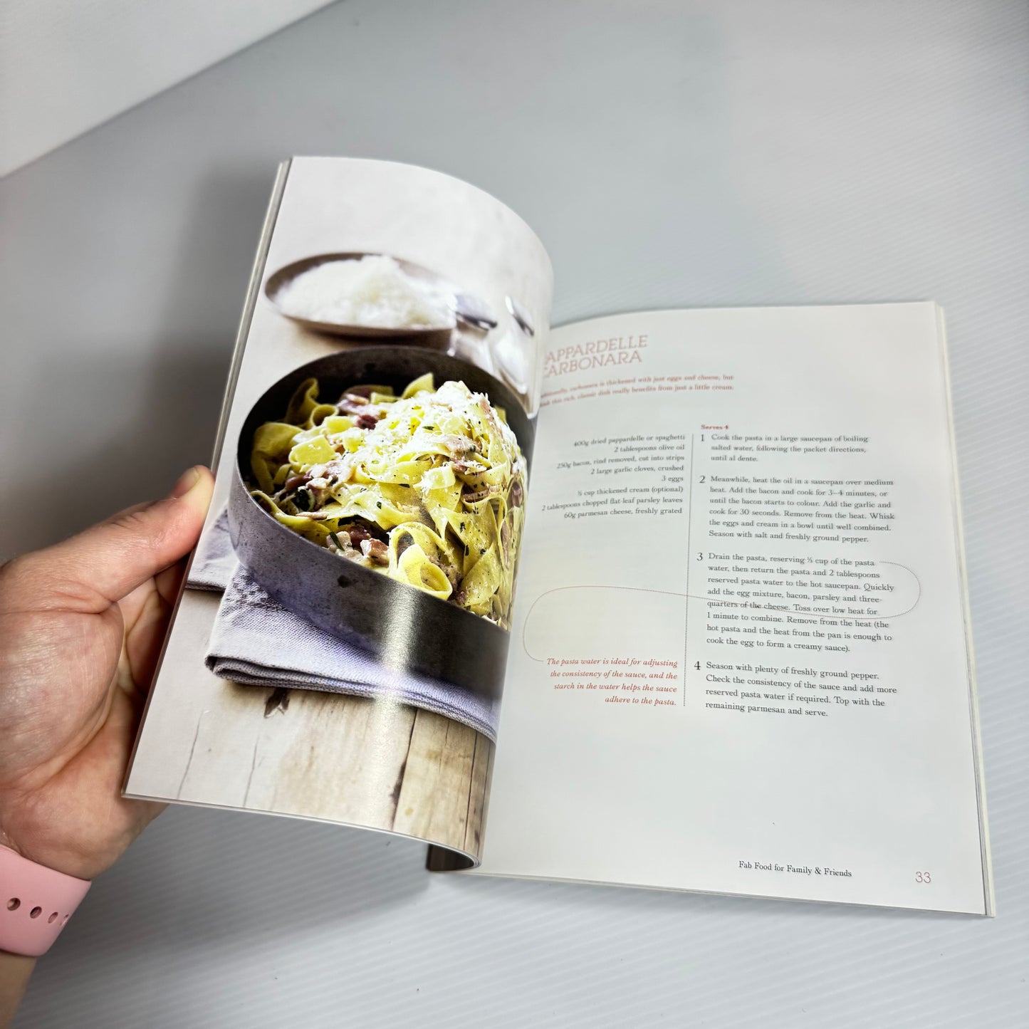 Quick & Easy Family Cookbook Bundle x 4 : Fab Food for Family & Friends - Janella Bloom, On The Table in 20 Minutes - Brenda Kitchen's, Fresh + Fast - Marie Claire, Quick Short Recipe Cookbook - Family Circle(3063)