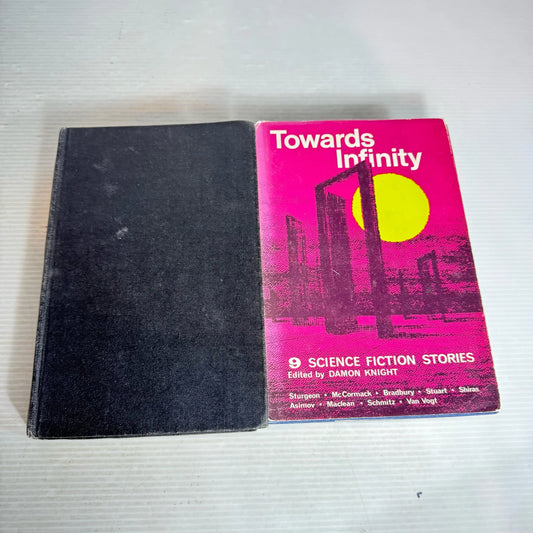 Science Fiction Book Bundle x 2 Books : Towards Infinity : 9 Science Fiction Stories 1968 & Great Stories of Science Fiction 1954 (2083)