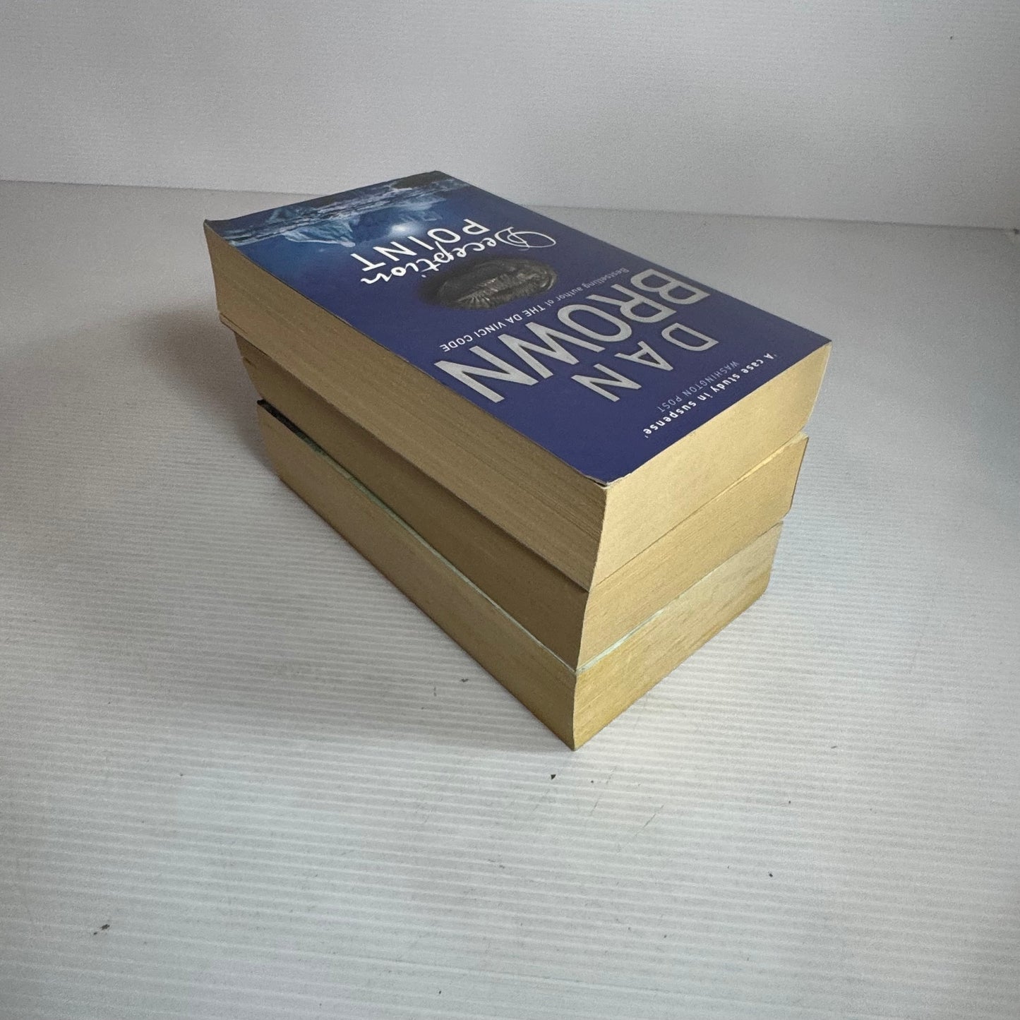 Dan Brown Book Bundle x 3 Books : Deception Point, Angels and Demons & The Da Vinci Code (2574)