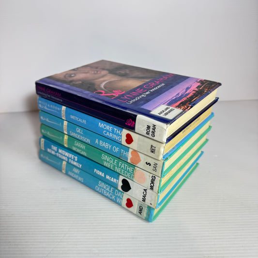 Mills & Boon Medical Romance Book Bundle x 6 Books (2559)