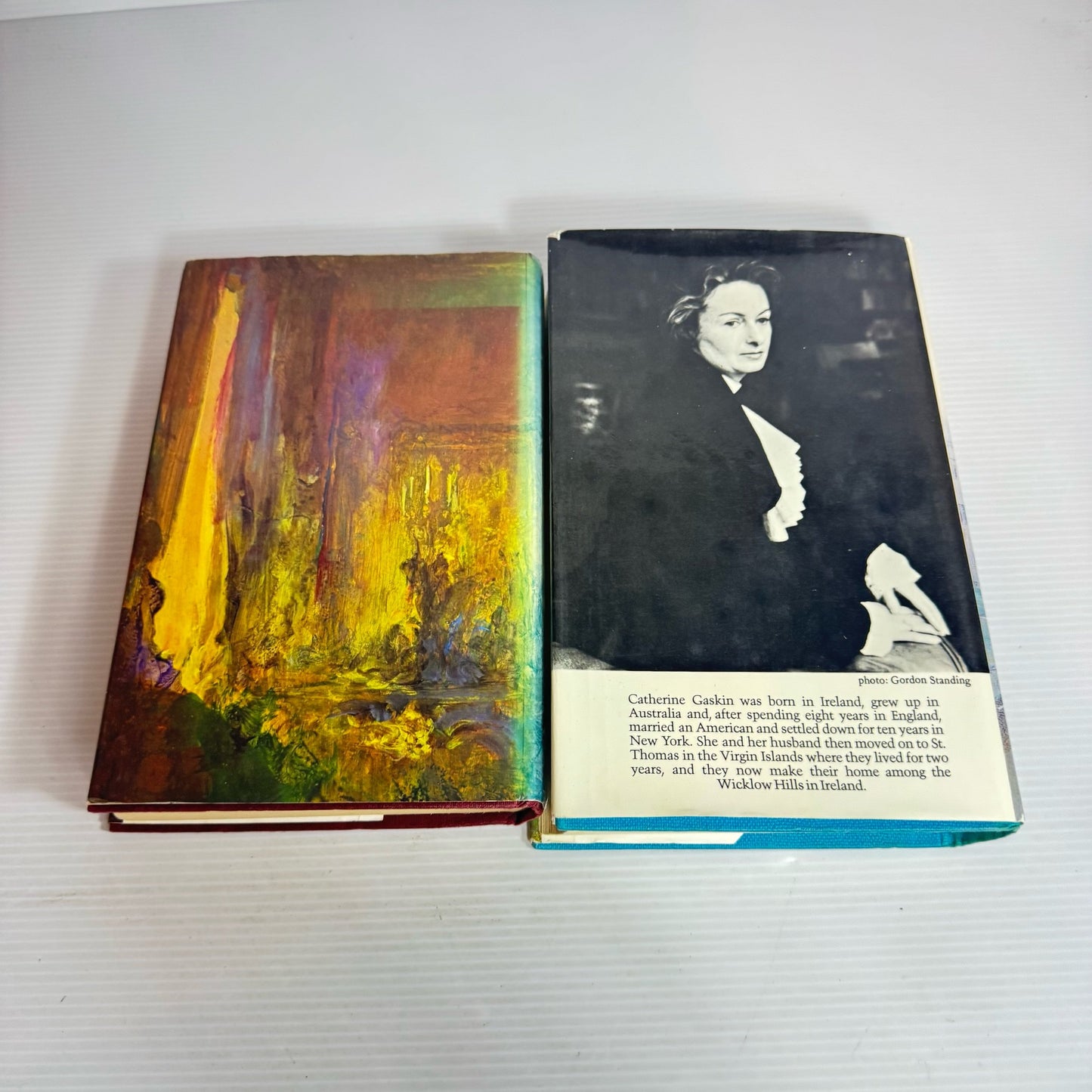 Historical Vintage Book Bundle x 2 : Day of the Butterfly - Norah Lofts (1979) & The Lynmara Legacy - Catherine Gaskin (1975) (2312)