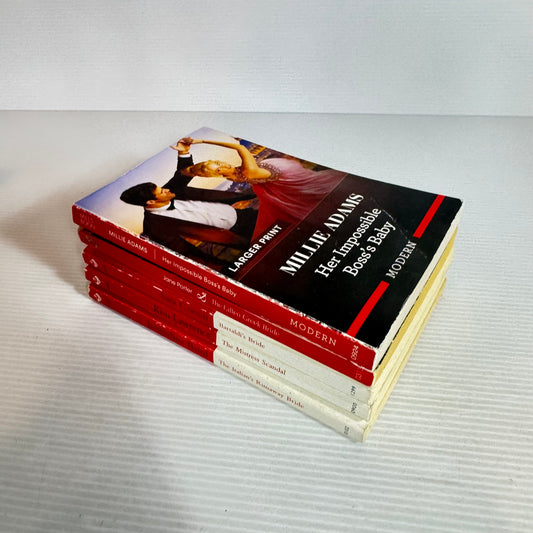 Mills & Boon Modern & Sexy Romance Book Bundle x 5 Books (2519)