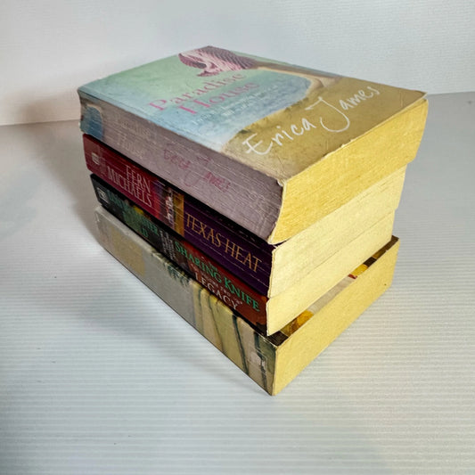 Romance Book Bundle x 4 Books : Various Authors (2220)