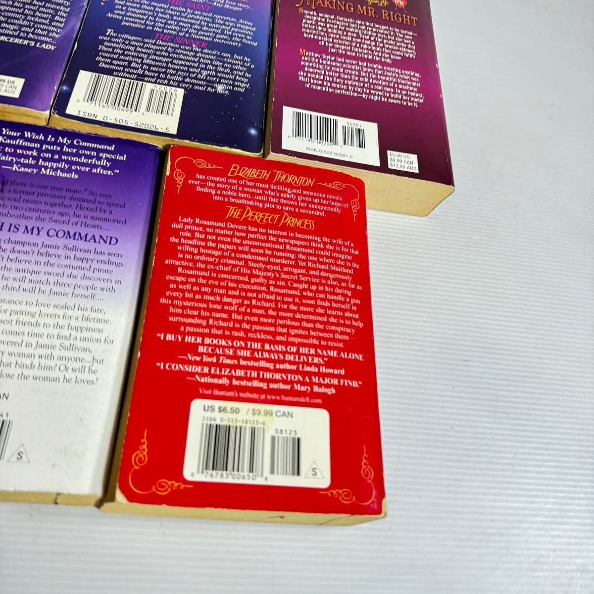 Fantasy Romance Bundle x 5 : Daemon's Angel - Sherrilyn Kenyon, The Sorcerer's Lady, Midnight Kisses, Your Wish Is My Command - Donna Kauffman, The Perfect Princess - Elizabeth Thornton (3413)