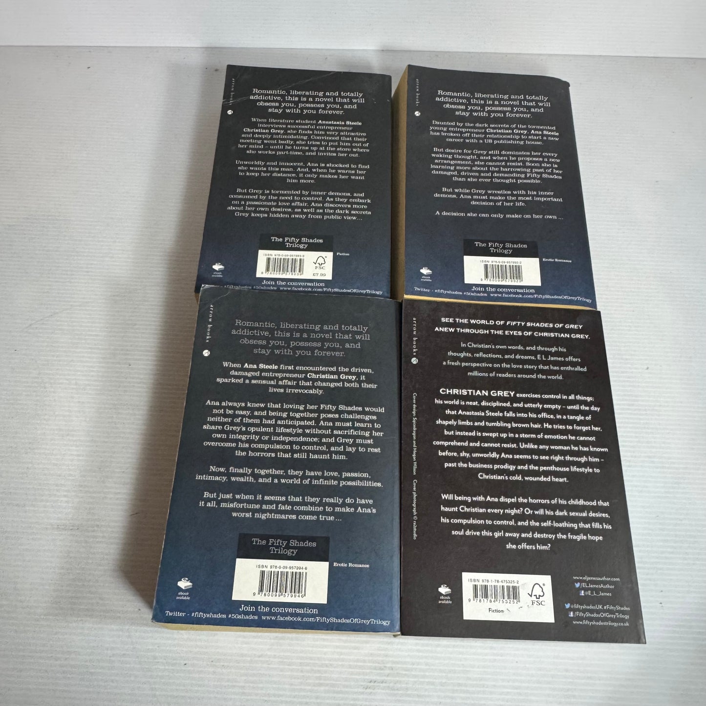 Fifty Shades of Grey Book Bundle by EL James x 4 Books : Fifty Shades of Grey, Darker, Freed, & Grey(2892)