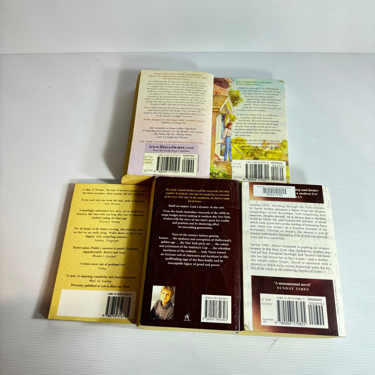 Romantic Family Saga Bundle x 5 : Small Town Girl - La Vyrle Spencer, Erin's Child - Shellagh Kelly, Araluen - Judy Nunn, Memory & Desire - Lisa Appignanesi, The Bridges of Madison County - Robert James Waller(3359)