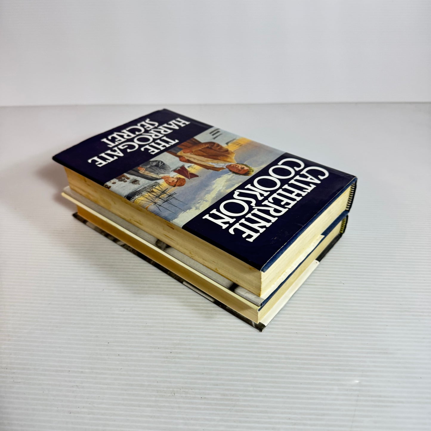 Catherine Cookson Book Bundle x 2 : The Harrogate Secret & The Man Who Cried (2471)