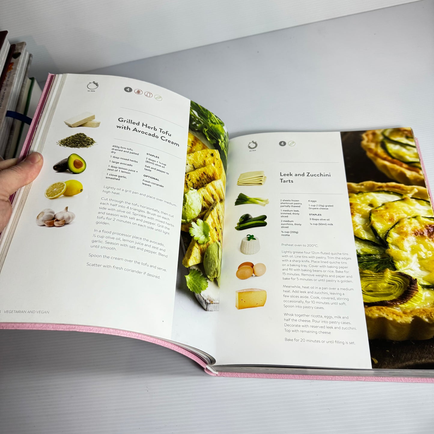 Weeknights : 6 Ingredients or Less 200+ Fast & Filling Recipes