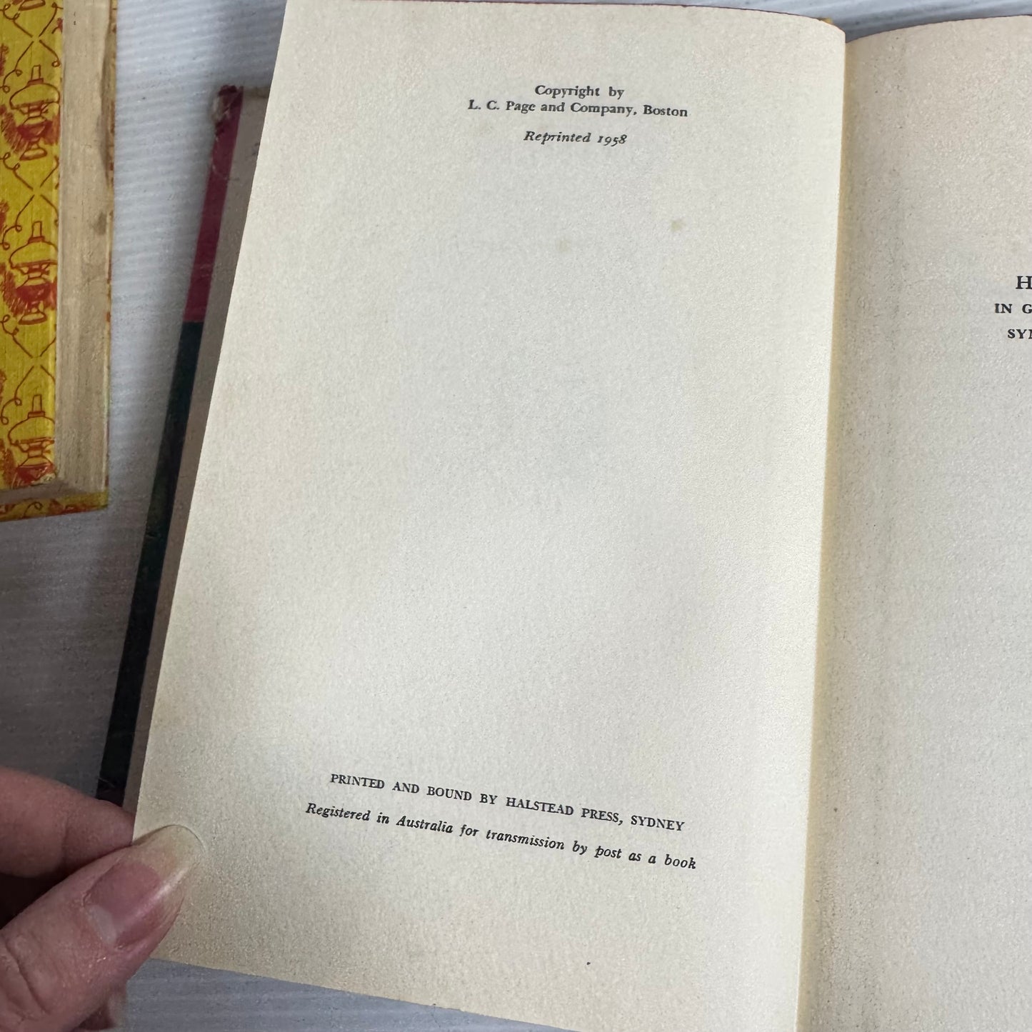 Vintage L.M. Montgomery Book Bundle x 2 : Anne of Green Gables (1955) & Anne of Avonlea (1958) (2851)