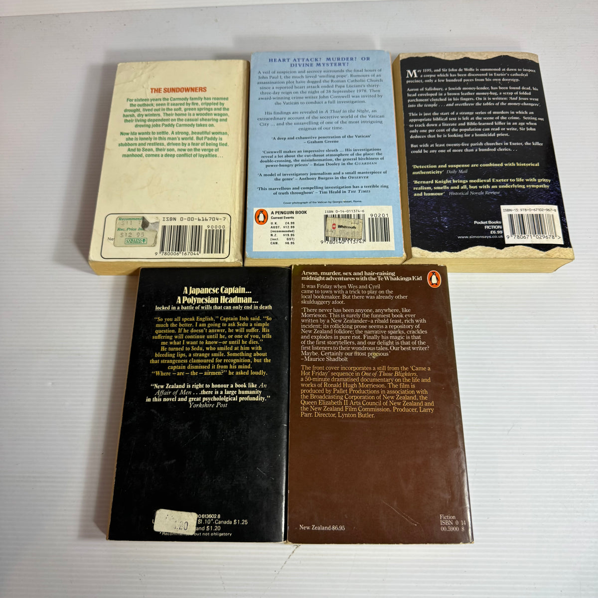 Vintage Crime Thriller Bundle x 5 : An Affair of Men - Errol Brathwaite, Came A Hot Friday - Ronald Hugh Morrieson, A Thief In The Night : The Death of Pope John Paul I - John Cornwell, The Grim Reaper - Bernard Knight, The Sundowners - Jon Cleary (3452)