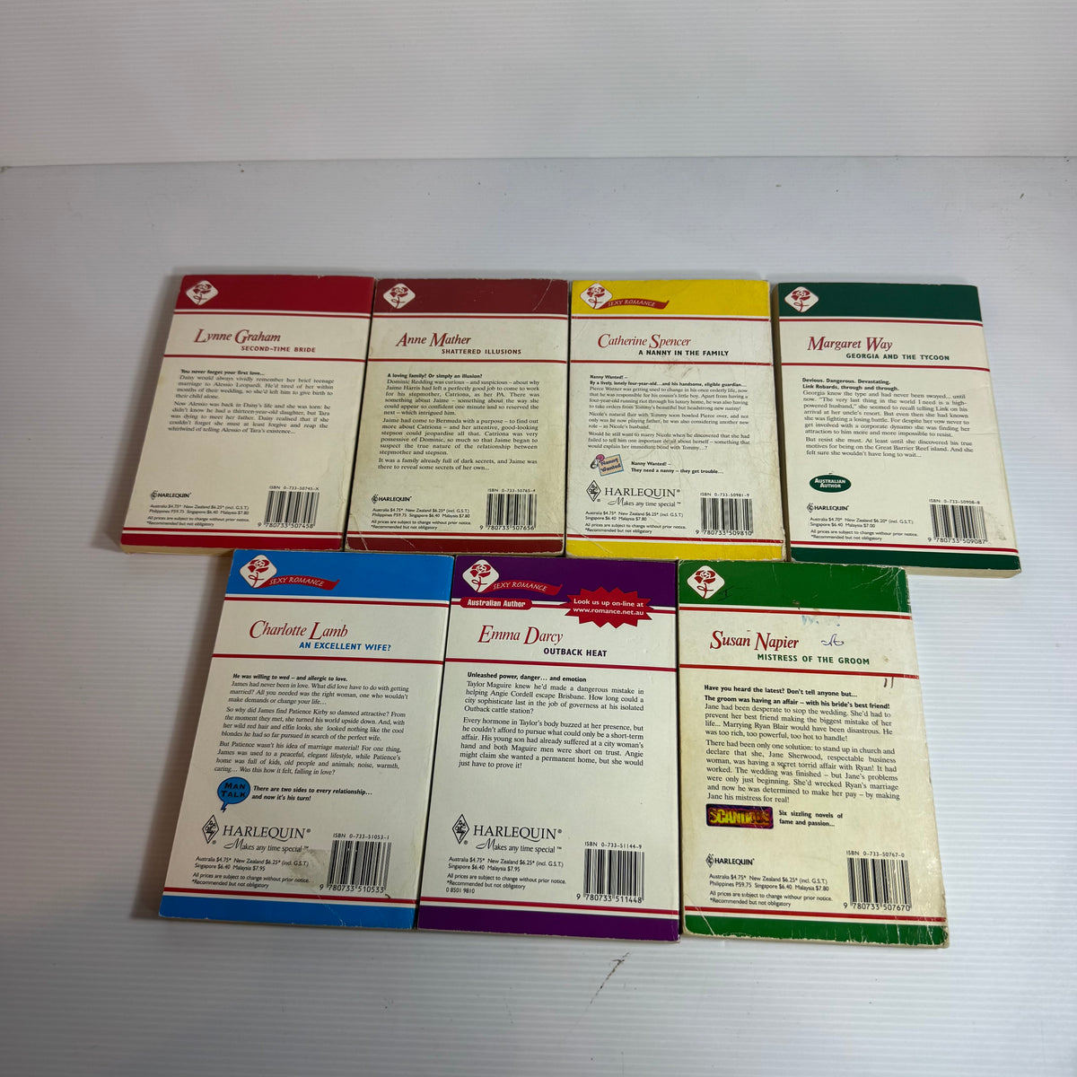Mills & Boon Vintage Book Bundle x 7 Books (3286)