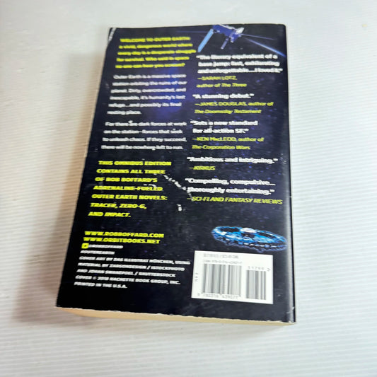 Outer Earth - Rob Boffard