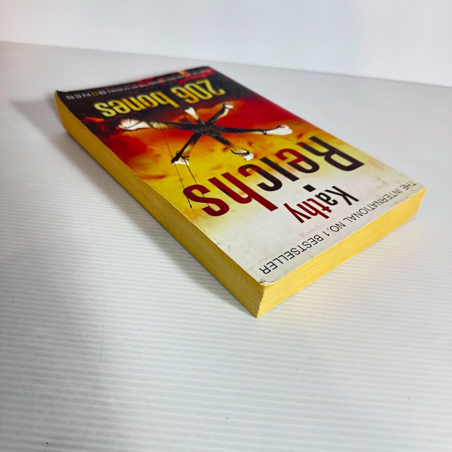 206 Bones - Kathy Reichs