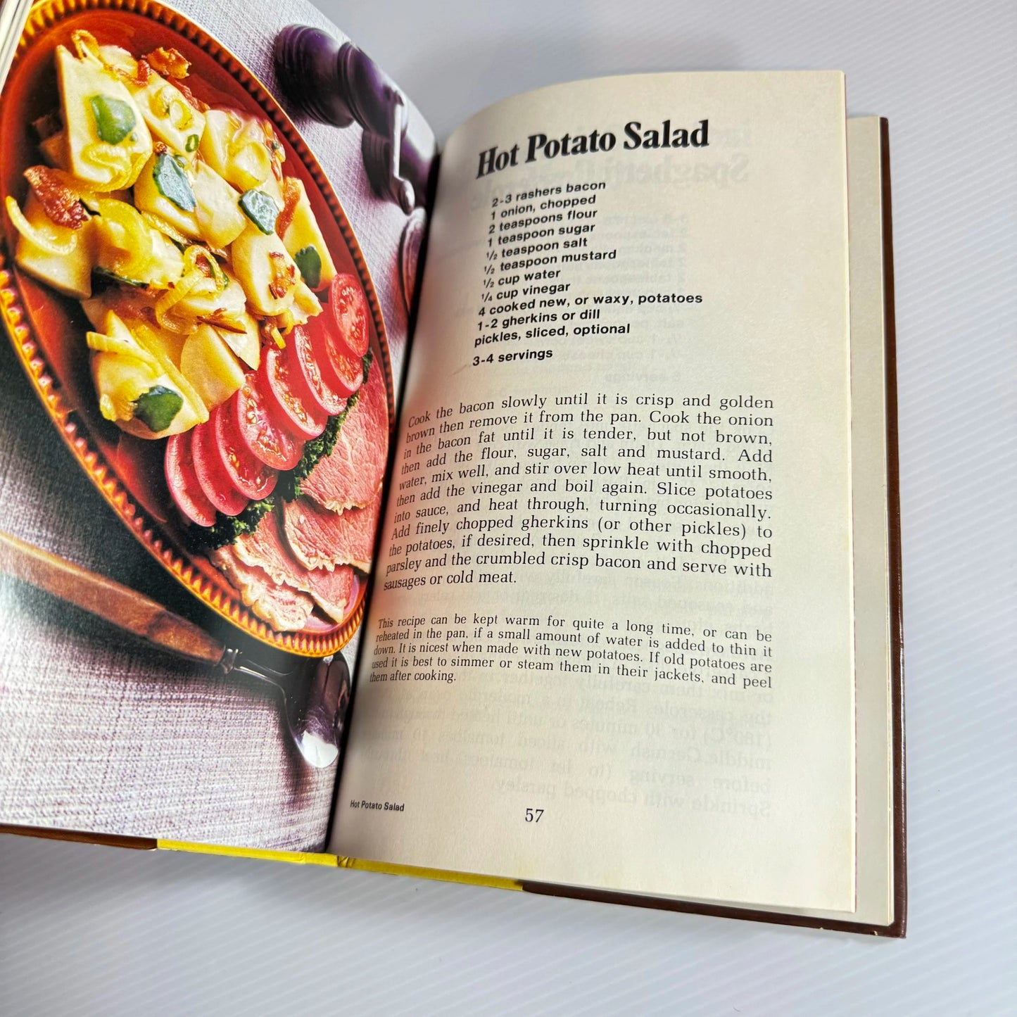 Simply Delicious - Alison Holst (Vintage 1975)