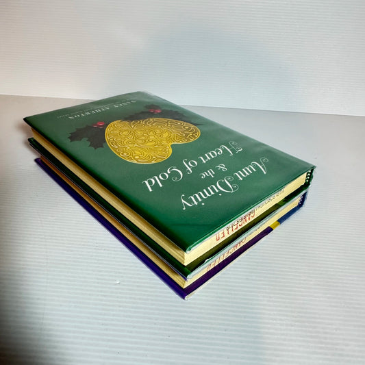 Nancy Atherton Book Bundle x 2 - Aunty Dimity & the Heart of Gold and Aunt Dimity & the Widow's Curse