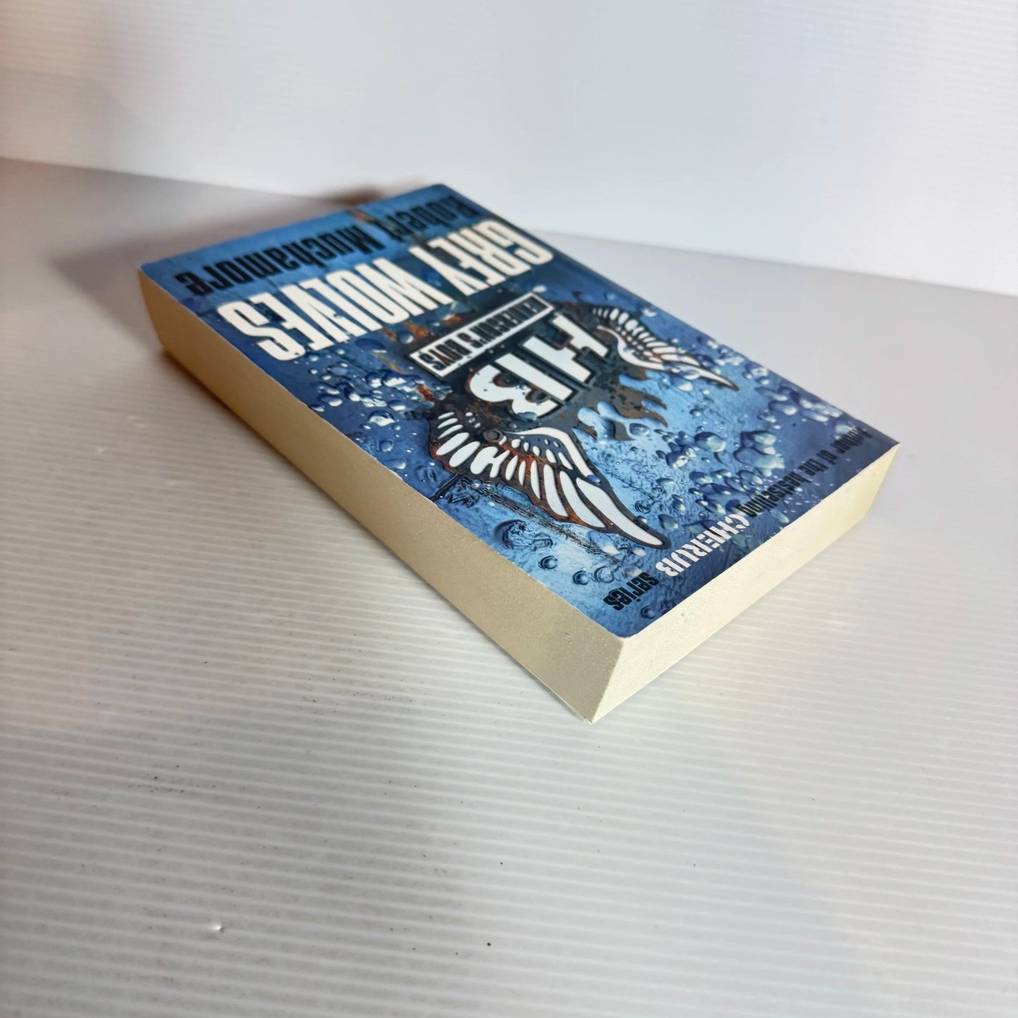 Grey Wolves - Robert Muchamore