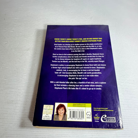 Smokin' Seventeen (A Stephanie Plum Novel) - Janet Evanovich