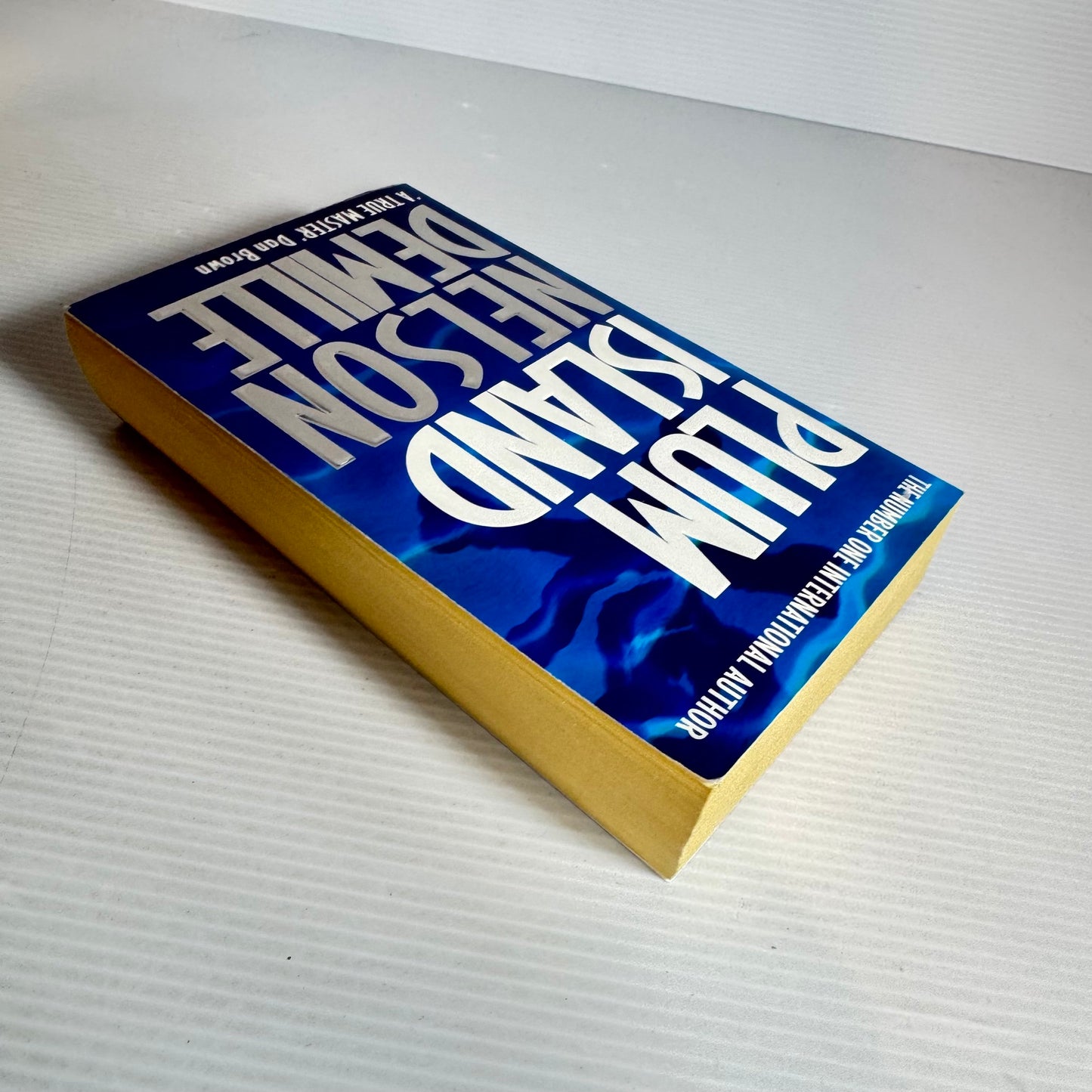 Plum Island - Nelson Demille