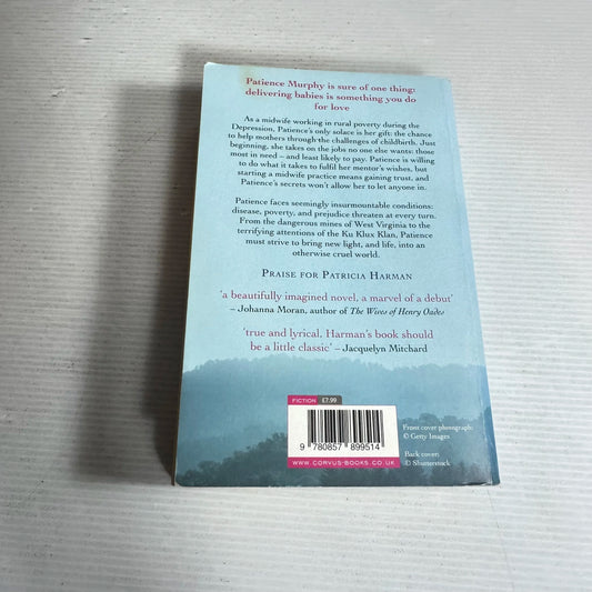 The Midwife of Hope River - Patrician Harman