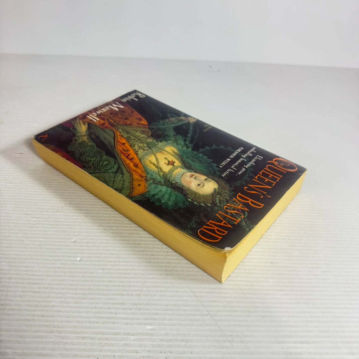 The Queen's Bastard - Robin Maxwell