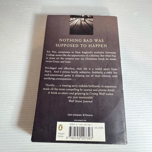 Crying Wolf - Peter Abrahams