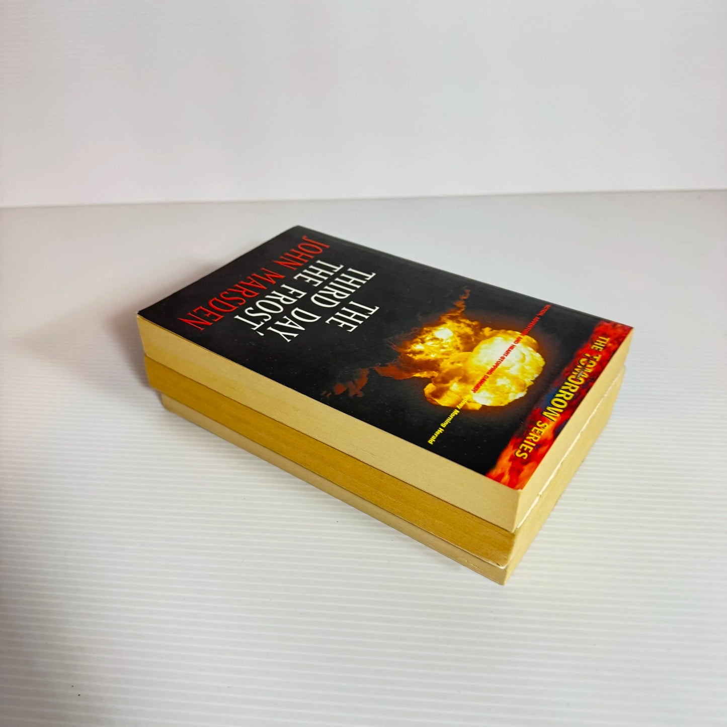 Young Adult Book Bundle x 3 Books : Various Authors (511)