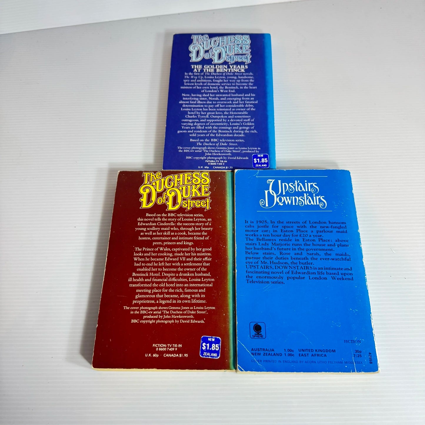 Historical Romance Book Bundle x 3 Books : Various Authors (Vintage 1973 &1976) (2103)